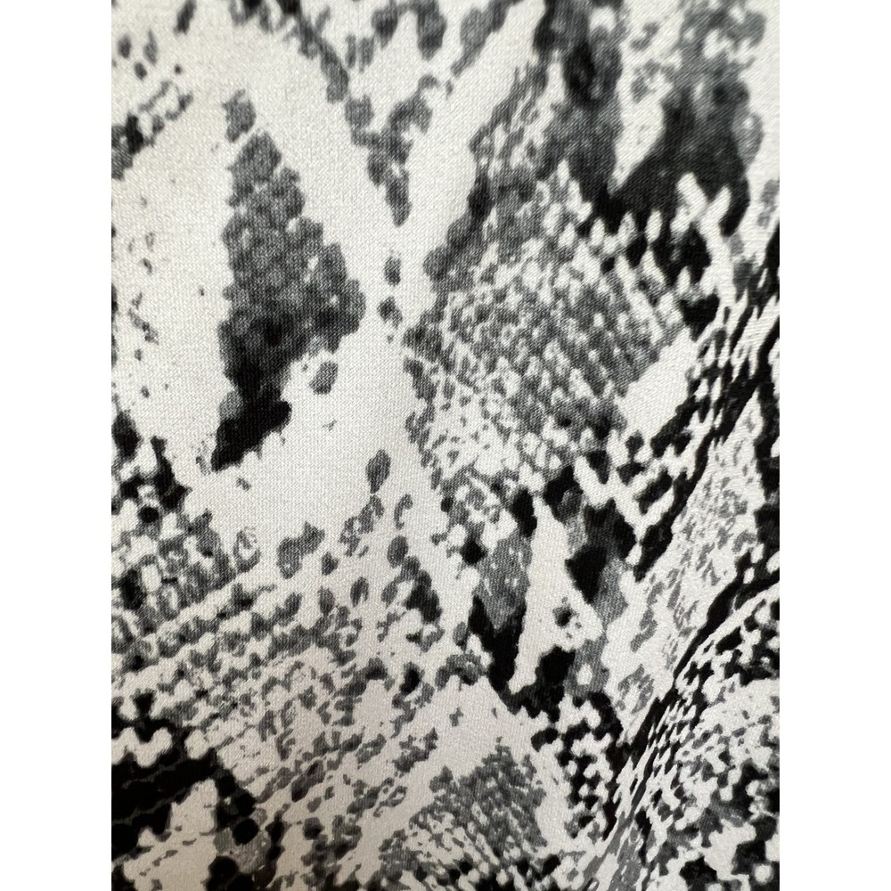Calvin Klein Wom sleeveless knit top scoop neck multi color snake print XL NWT - Picture 5 of 11